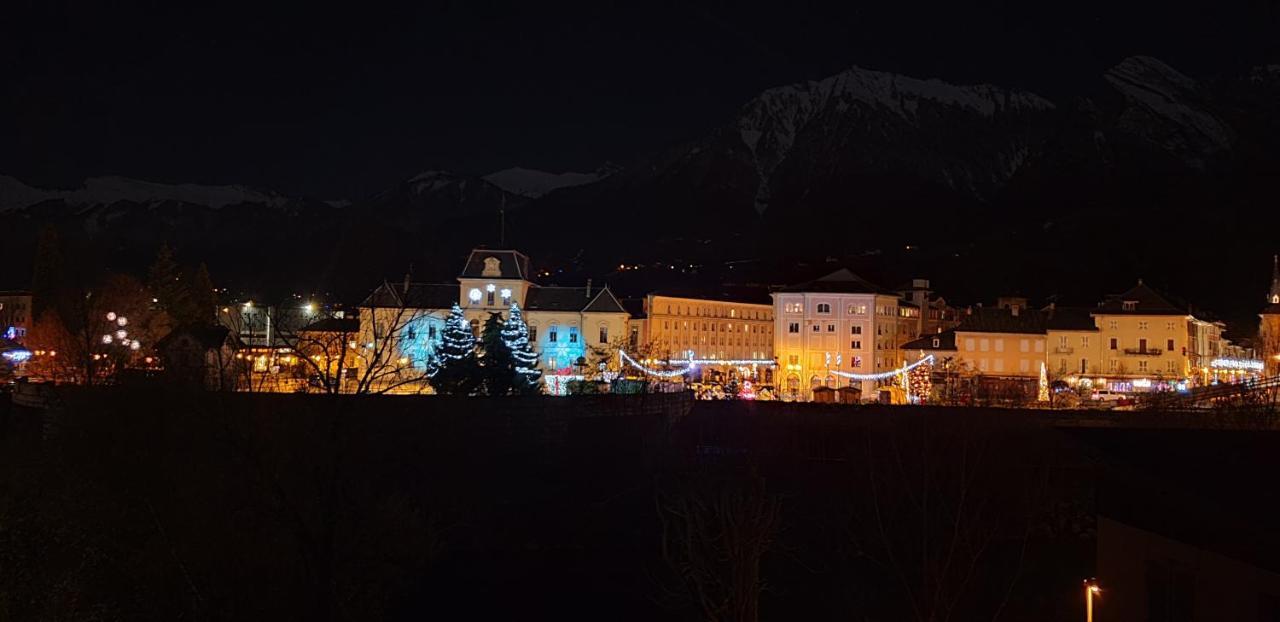 8 Personnes, Spacieux Tout-Confort A Albertville Exterior foto